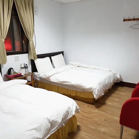 拉拉山周家渡假旅館 Hualing Kültér fotó